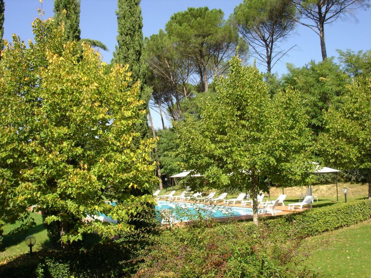 Appartamenti Avanella A 150 Mt Dalla Piscina 150 Mt From Swimming Pool تْشيرتالدو المظهر الخارجي الصورة