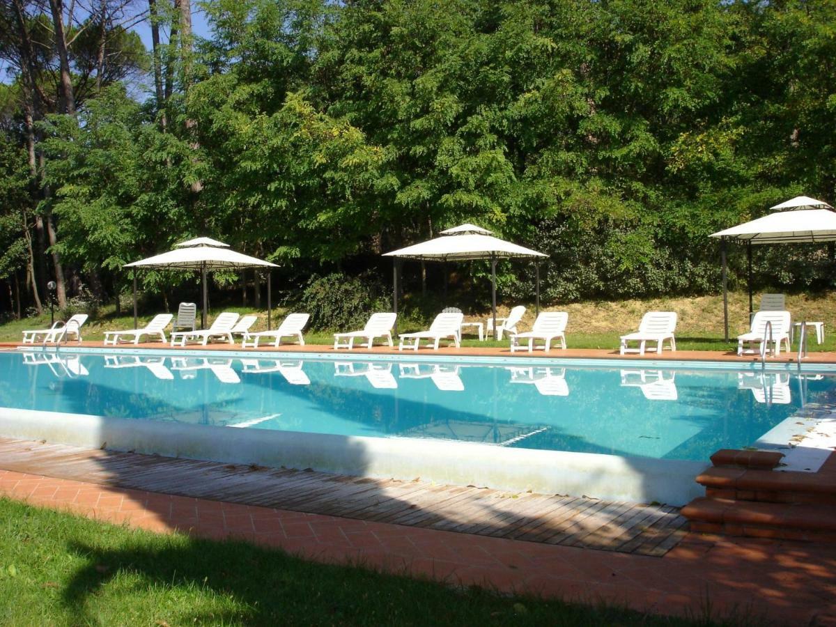 Appartamenti Avanella A 150 Mt Dalla Piscina 150 Mt From Swimming Pool تْشيرتالدو المظهر الخارجي الصورة
