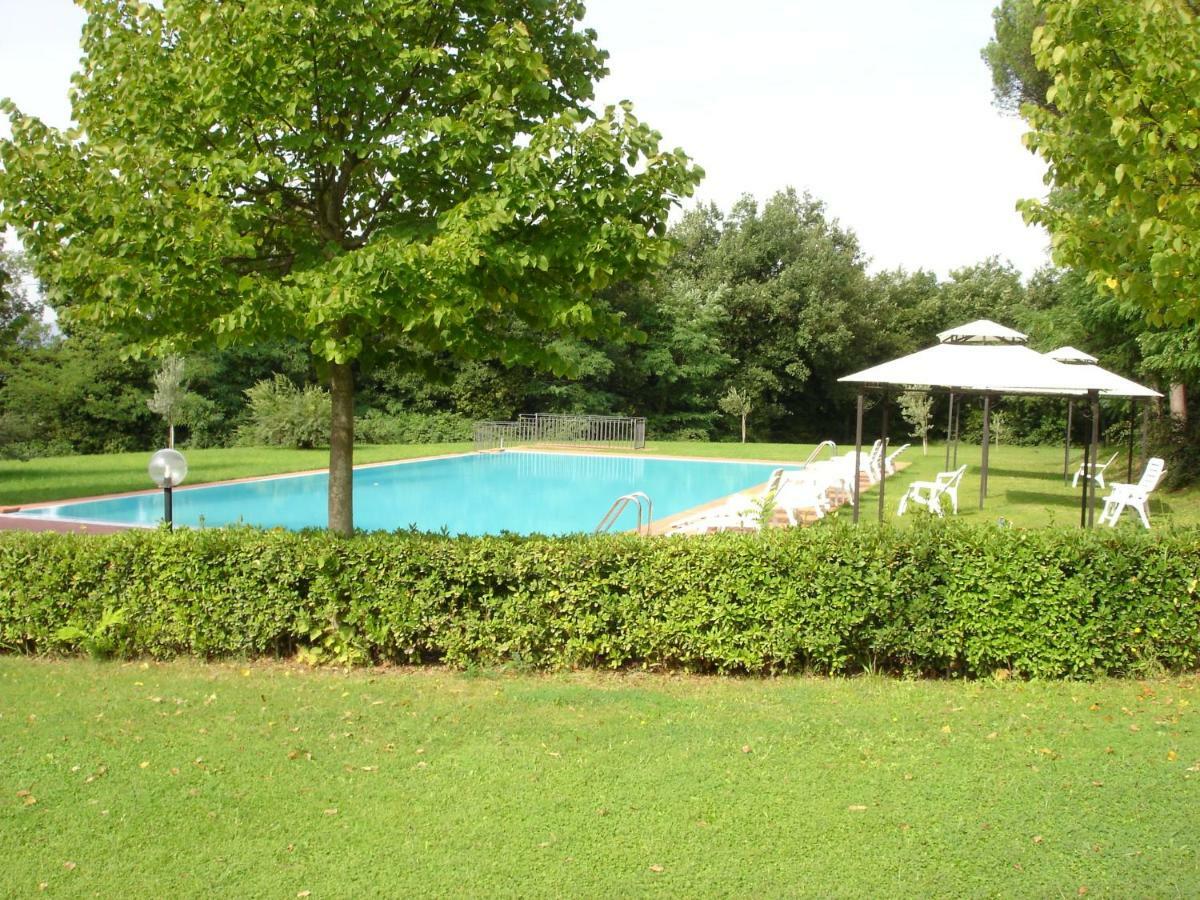 Appartamenti Avanella A 150 Mt Dalla Piscina 150 Mt From Swimming Pool تْشيرتالدو المظهر الخارجي الصورة