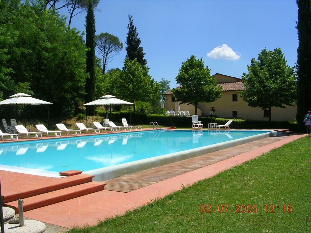 Appartamenti Avanella A 150 Mt Dalla Piscina 150 Mt From Swimming Pool تْشيرتالدو المظهر الخارجي الصورة
